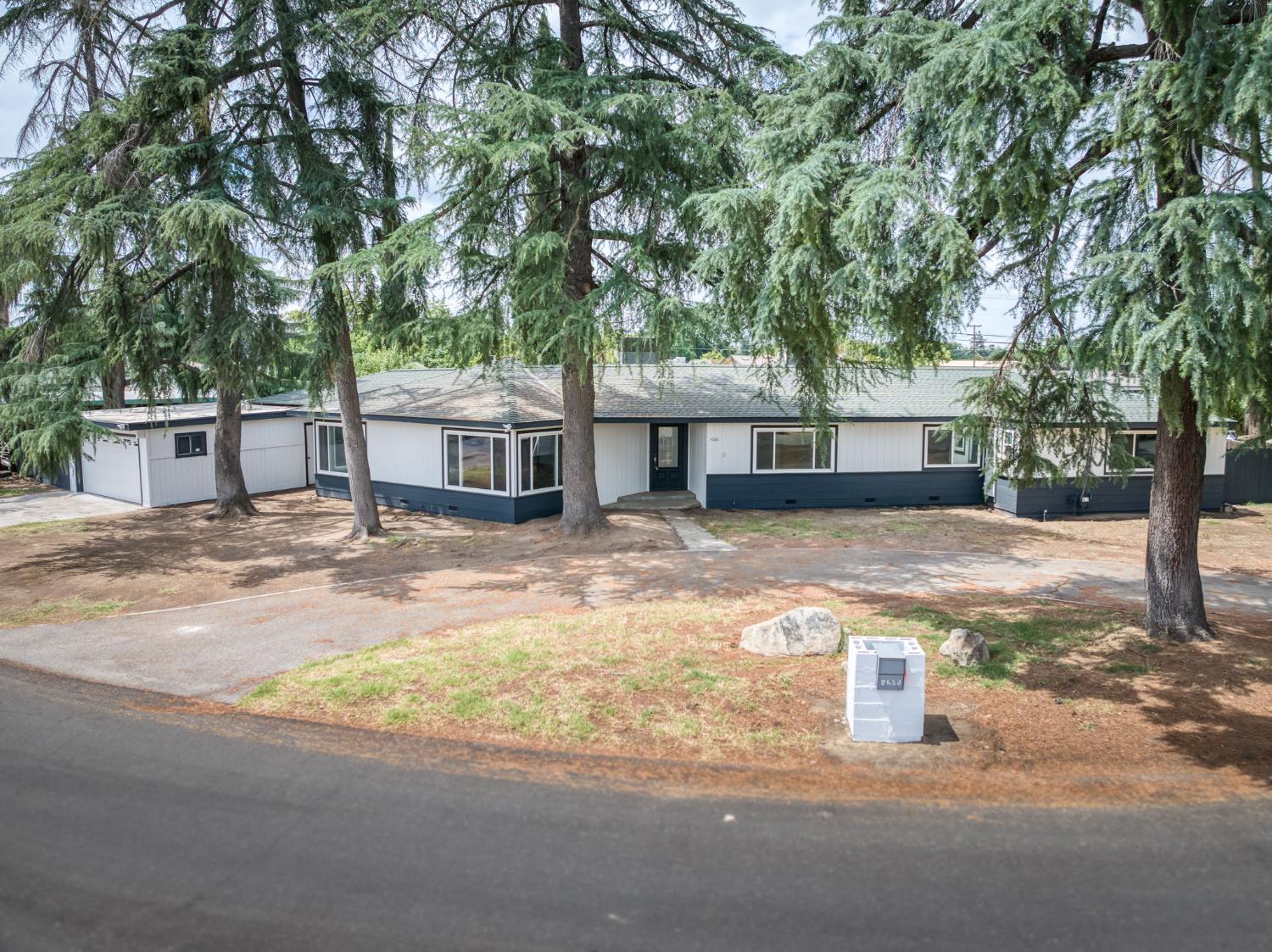 4205 Ralph Ln N, Fresno, CA 93727