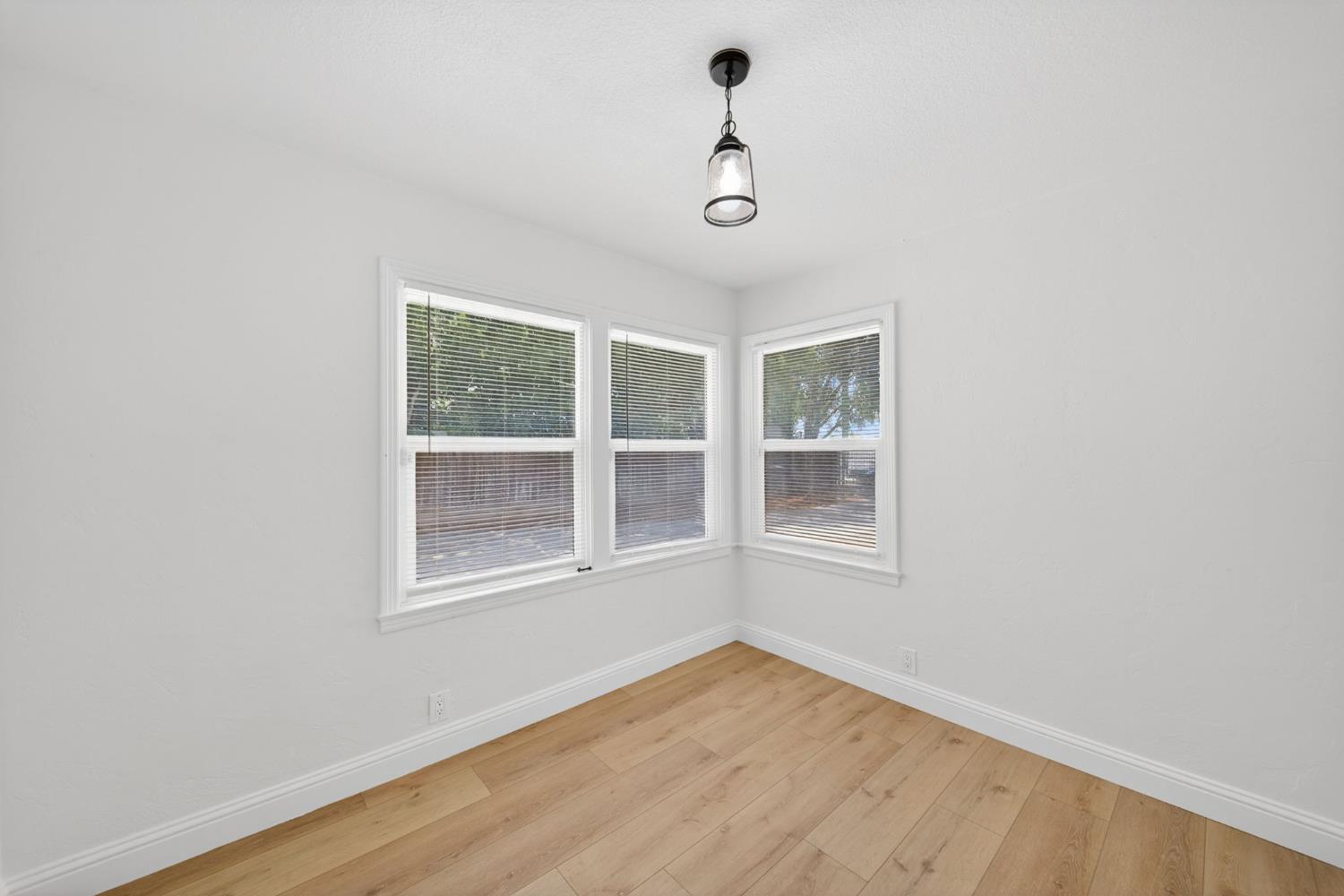 3245 E Gettysburg Ave, Fresno, CA 93726
