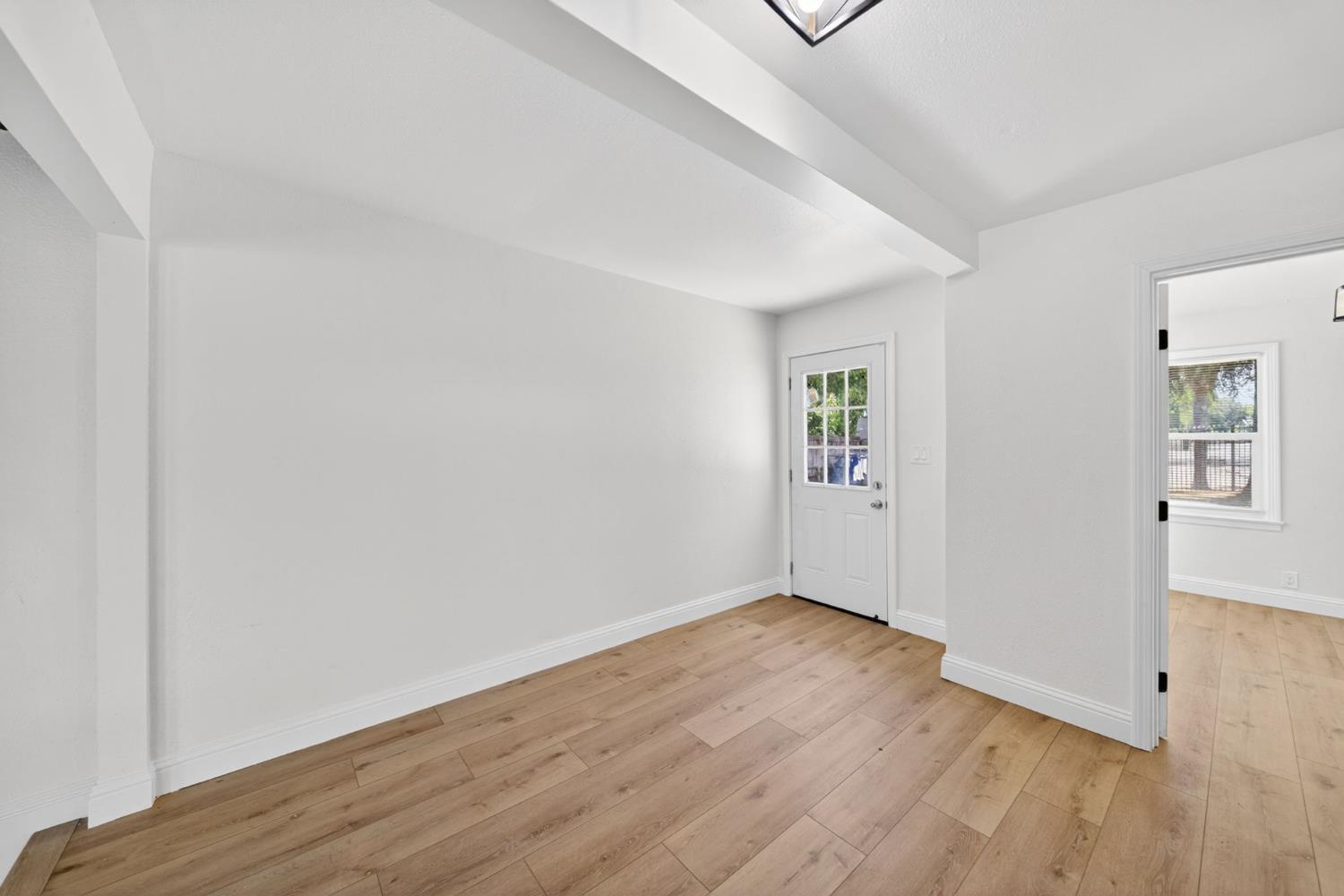 3245 E Gettysburg Ave, Fresno, CA 93726