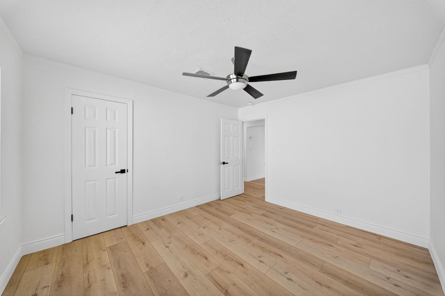 3245 E Gettysburg Ave, Fresno, CA 93726