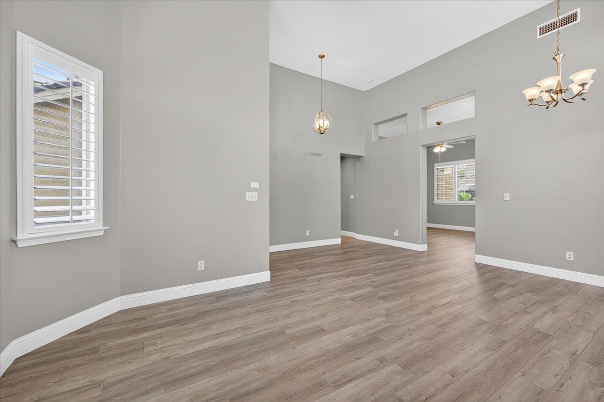 6235 W Chennault Ave, Fresno, CA 93722