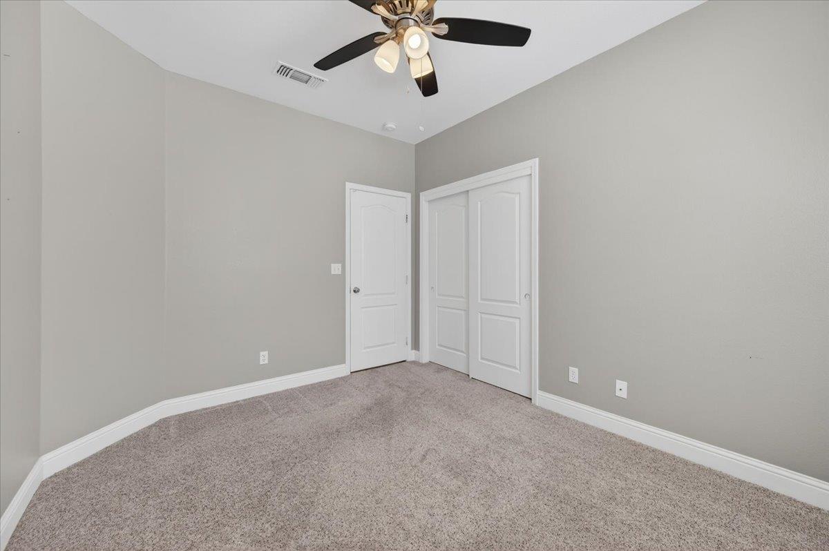 6235 W Chennault Ave, Fresno, CA 93722