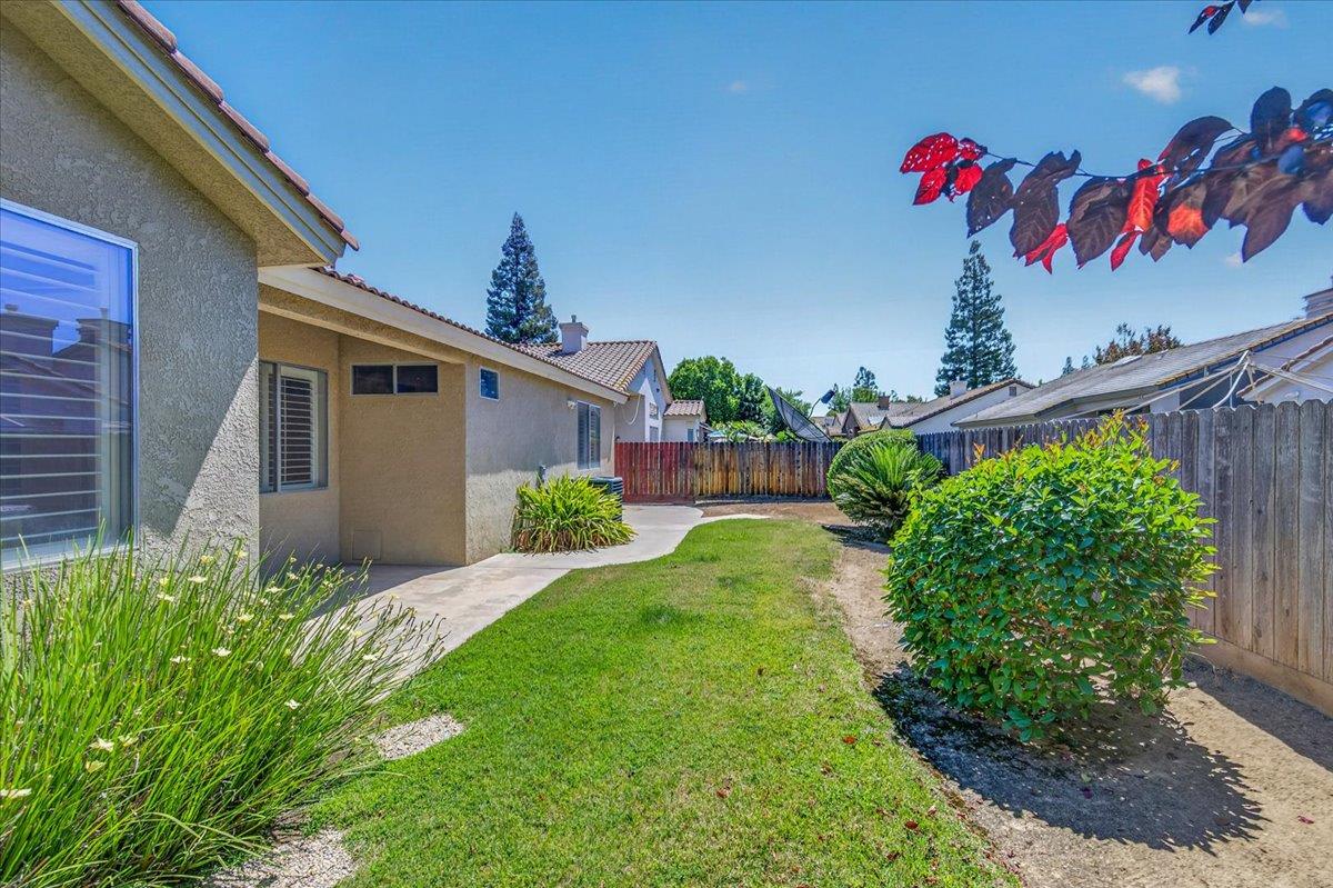 6235 W Chennault Ave, Fresno, CA 93722