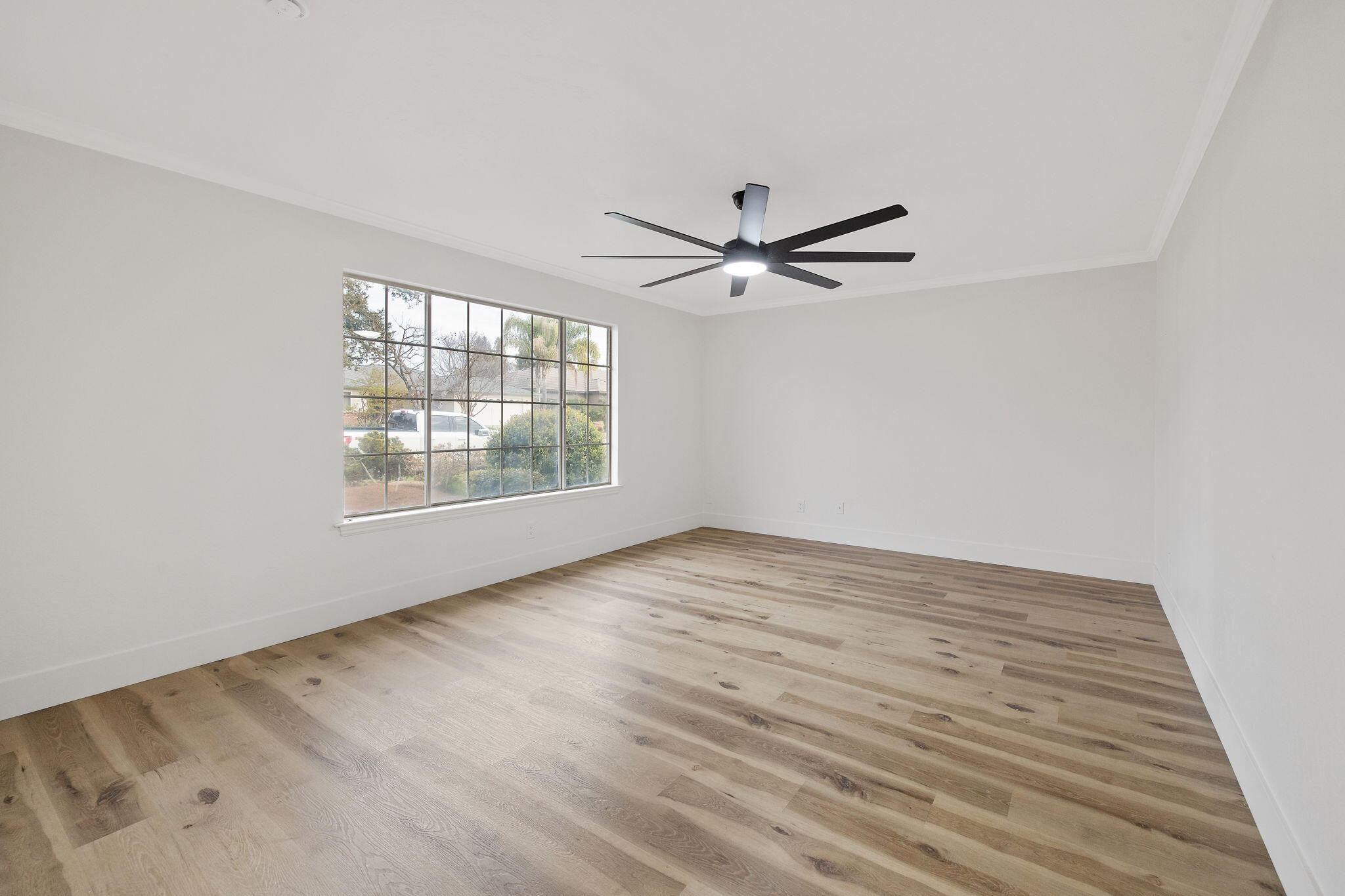 1359 W Millbrae Ave, Fresno, CA 93711