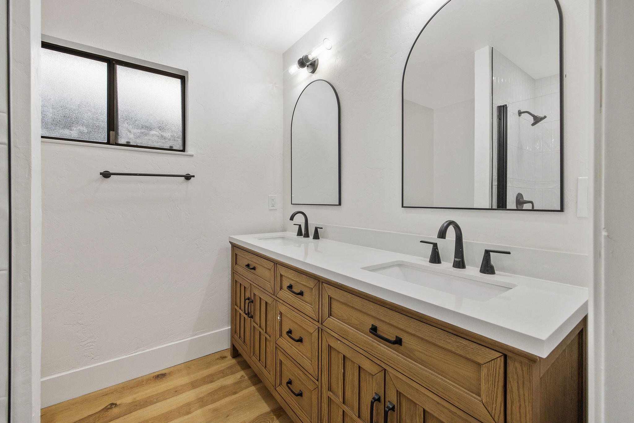 1359 W Millbrae Ave, Fresno, CA 93711