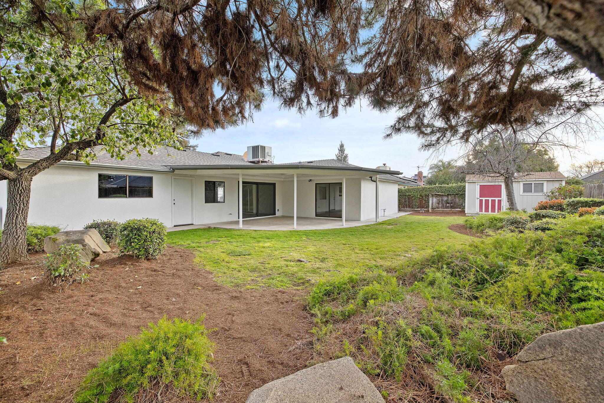 1359 W Millbrae Ave, Fresno, CA 93711